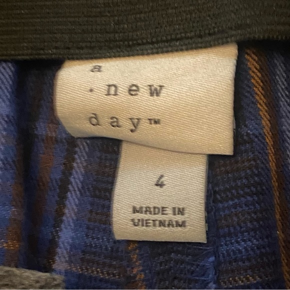Bundle 3 for $25 / A New Day pants - Picture 3 of 3